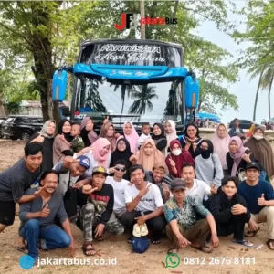 rmada Bus pariwisata